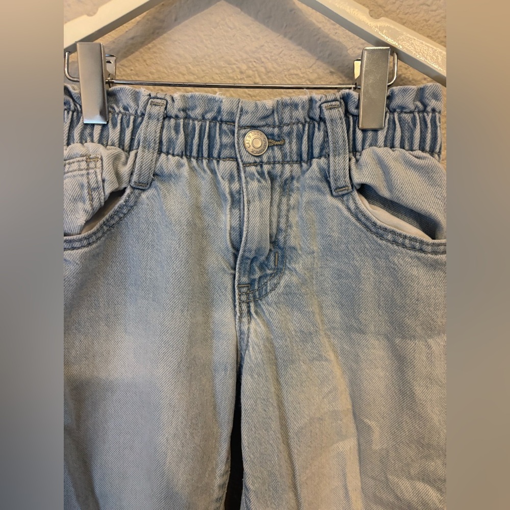 Cat & Jack Light Blue Kids Jeans - Picture 2 of 4
